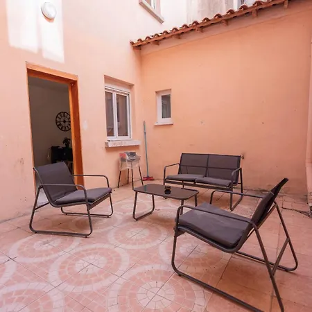 Apartment Tout Equipe Pour 6 Personnes A 15min Des Plages *